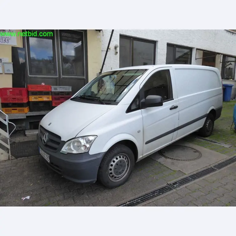 Betriebs- und Geschäftsausstattung einer Bäckerei-21