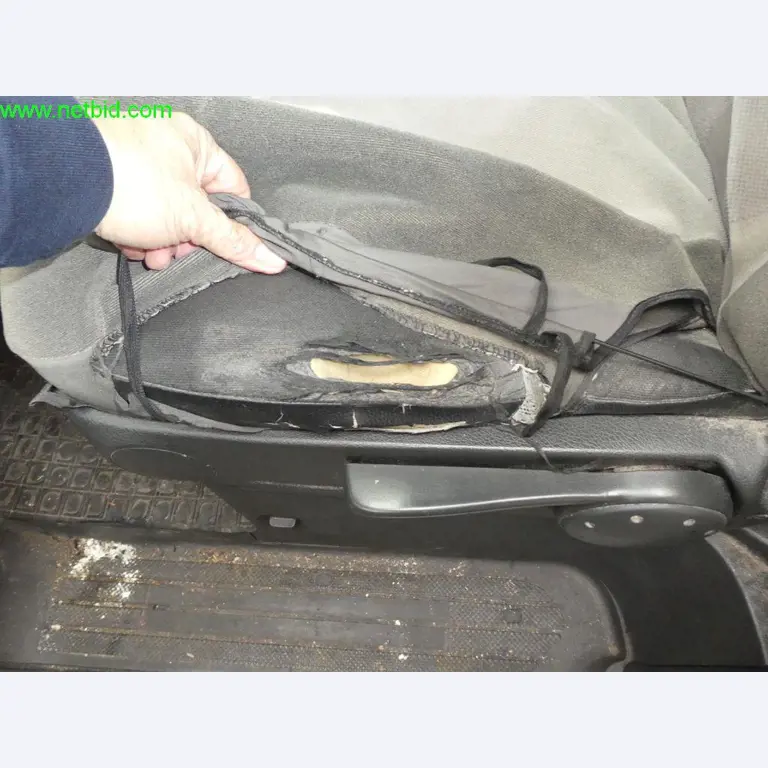 Betriebs- und Geschäftsausstattung einer Bäckerei-24