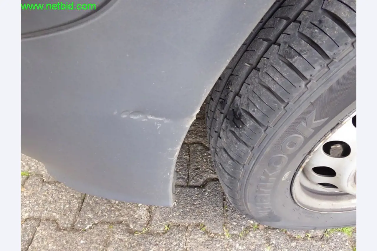 Betriebs- und Geschäftsausstattung einer Bäckerei-26