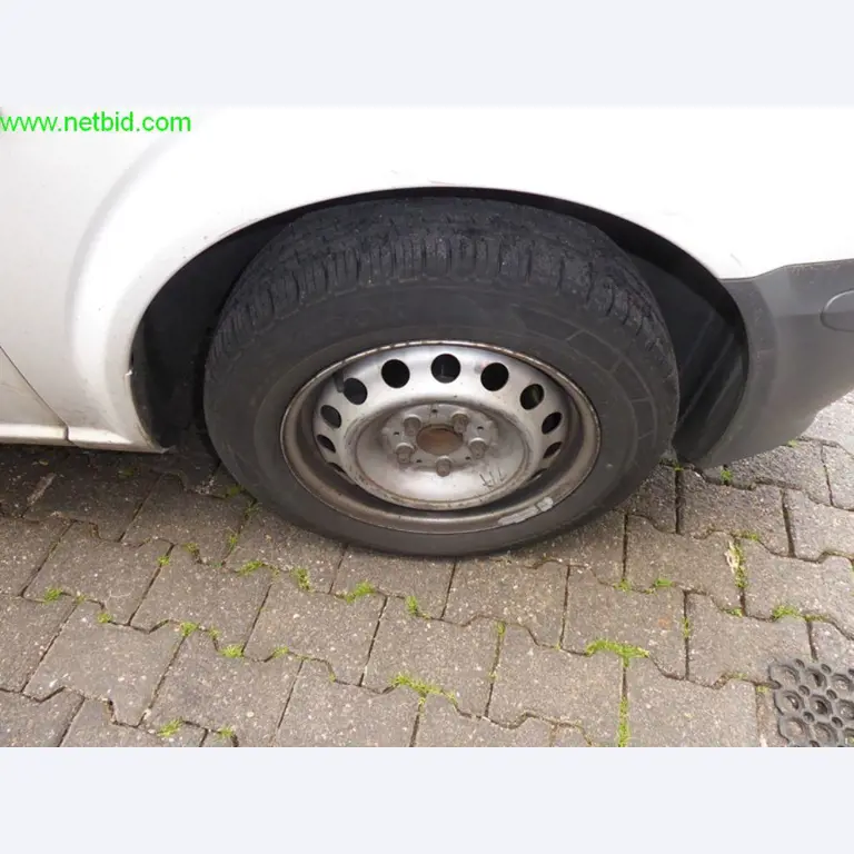 Betriebs- und Geschäftsausstattung einer Bäckerei-28