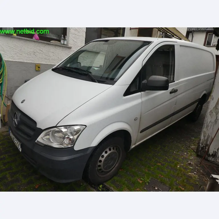 Betriebs- und Geschäftsausstattung einer Bäckerei-38