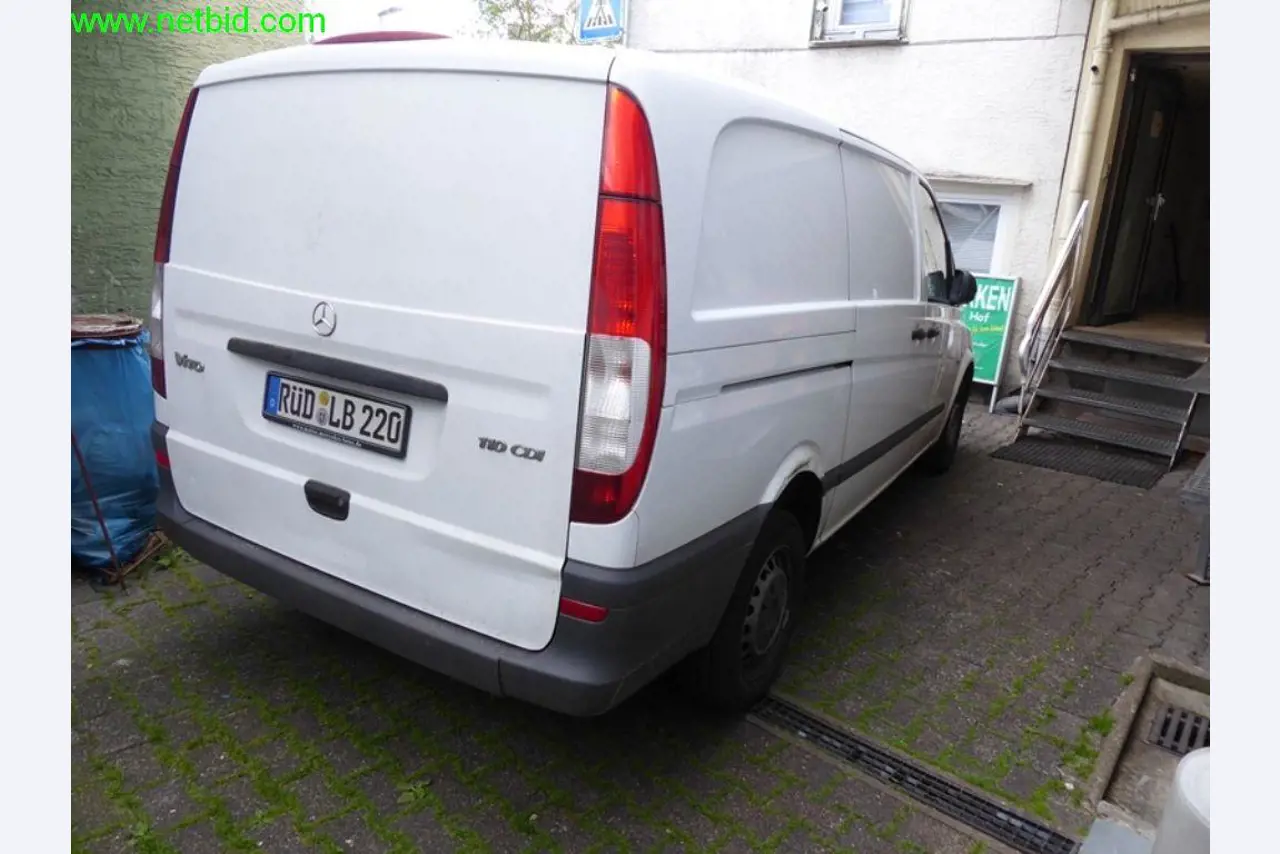 Betriebs- und Geschäftsausstattung einer Bäckerei-3