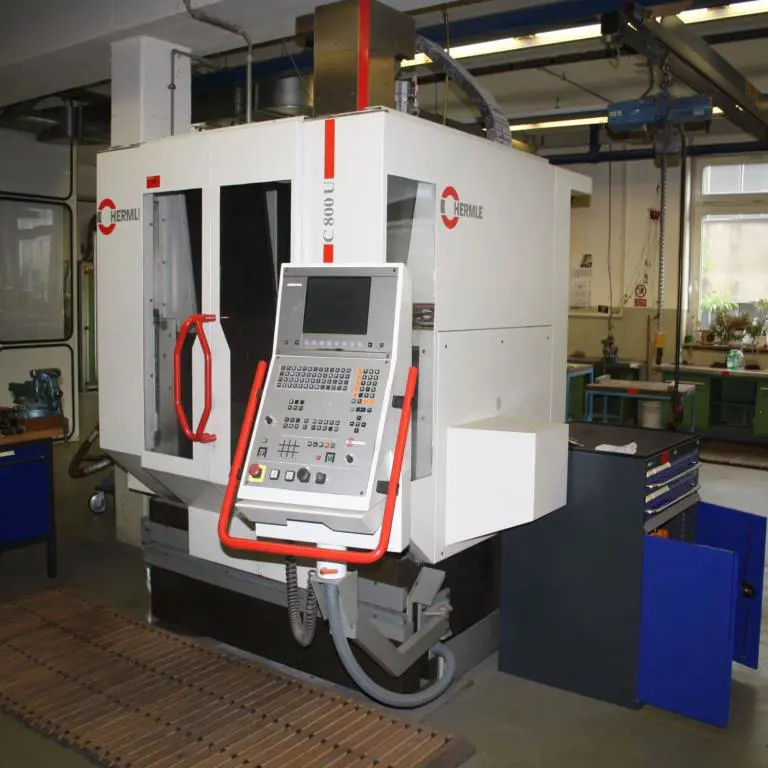 CNC machining center Hermle C 800 U