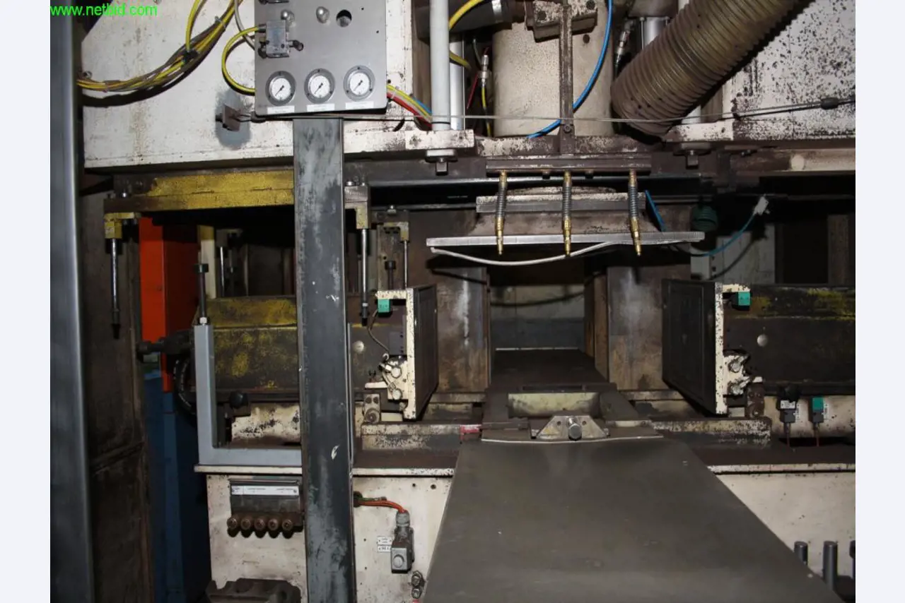 Europes leading foundry in machine casting for hot gas-carrying parts -5