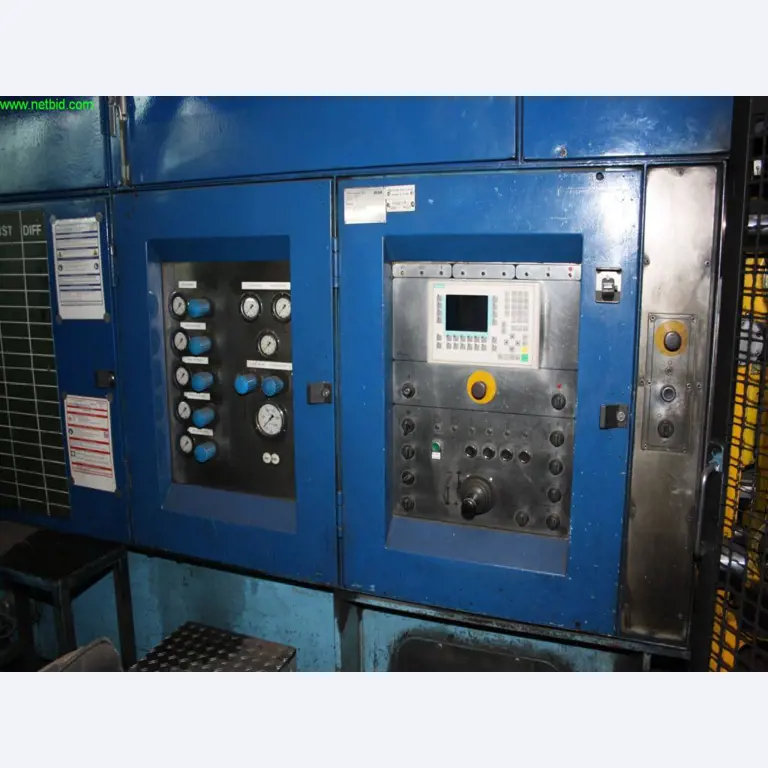 Europes leading foundry in machine casting for hot gas-carrying parts -16