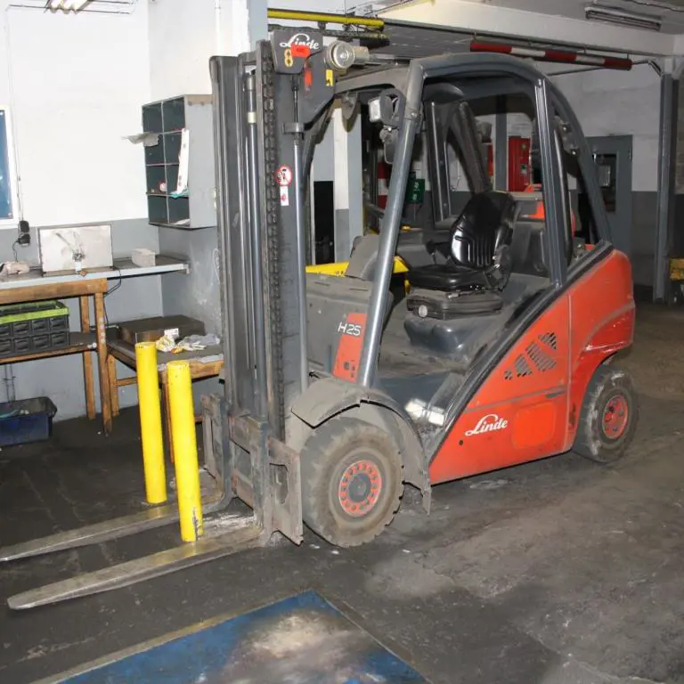 forklift Linde H 25 T