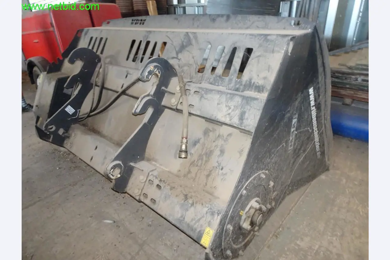 Agricultural machinery located in<br> 15749 Mittenwalde-15