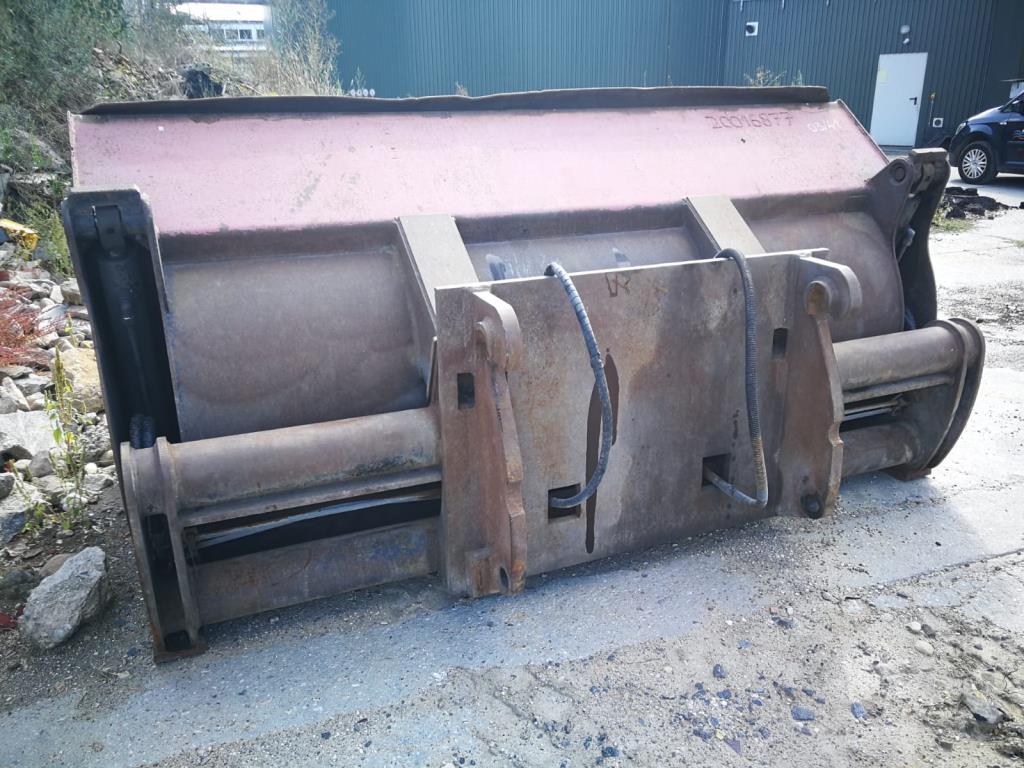 Agricultural machinery located in<br> 15749 Mittenwalde-38