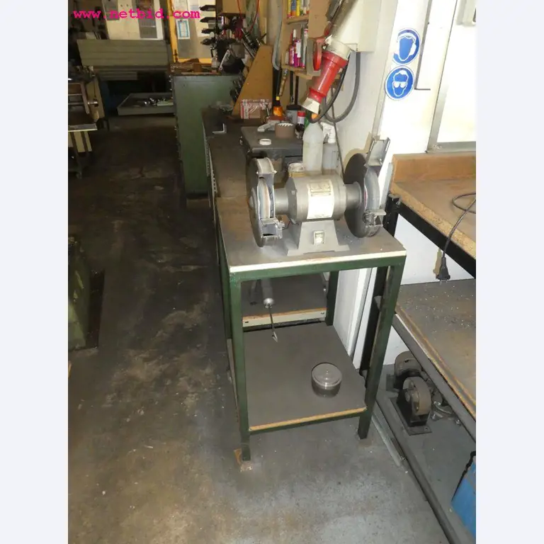Machines d'usinage, de soudage, outils manuels et autres biens d'équipement-8