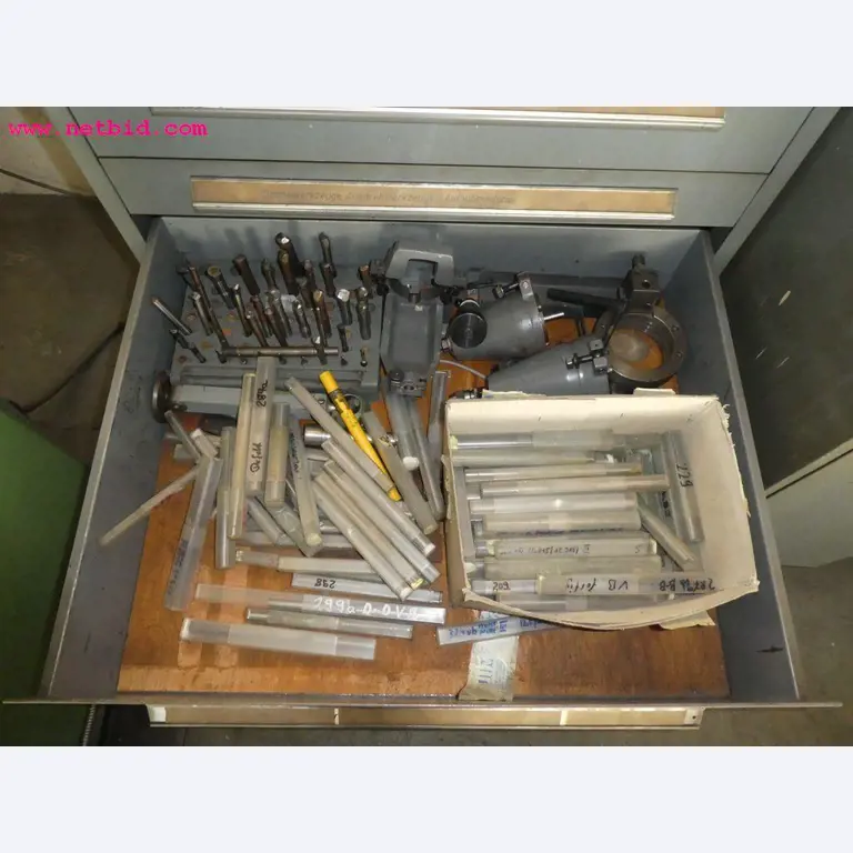 chipping and welding machines as well as welding devices, hand tools and further equipment -11