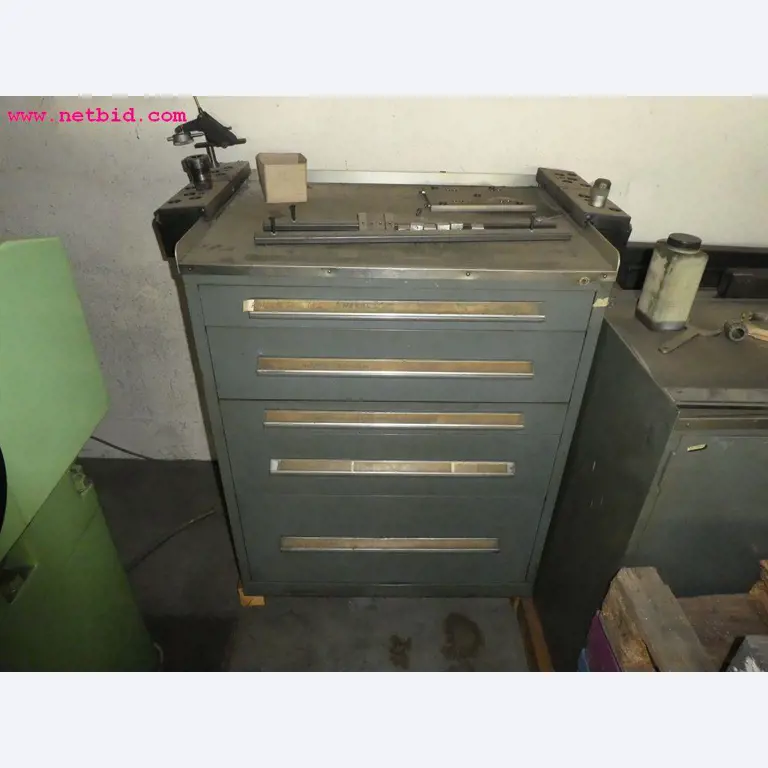 chipping and welding machines as well as welding devices, hand tools and further equipment -7