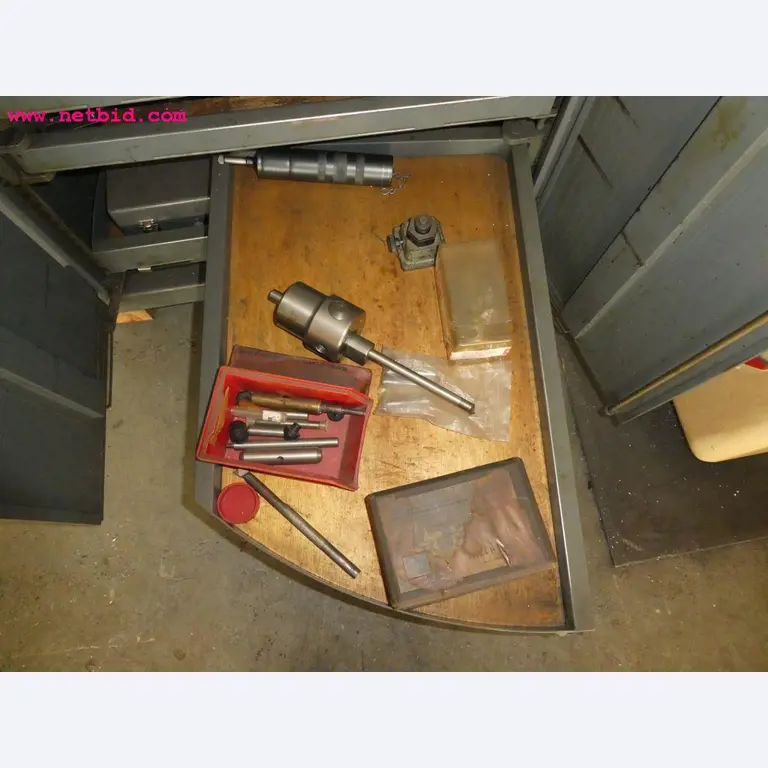 chipping and welding machines as well as welding devices, hand tools and further equipment -11