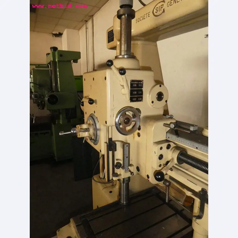 chipping and welding machines as well as welding devices, hand tools and further equipment -5