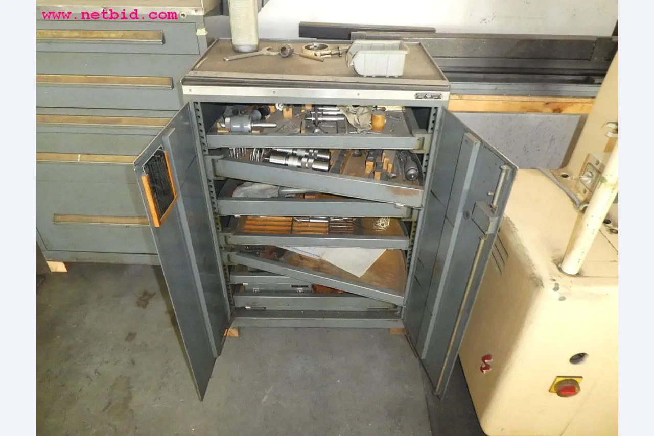 chipping and welding machines as well as welding devices, hand tools and further equipment -6