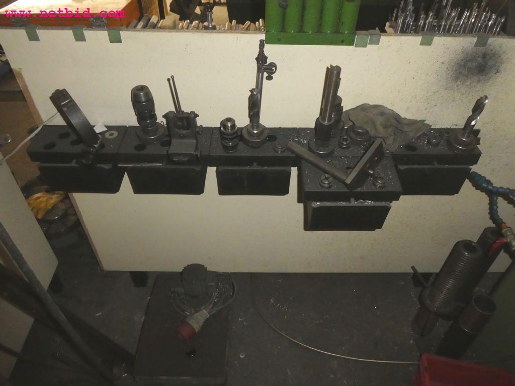 Maquinaria del sector del mecanizado, tecnología de soldadura, herramientas manuales y otros activos fijos-9