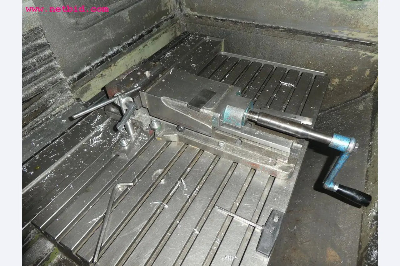 chipping and welding machines as well as welding devices, hand tools and further equipment -5