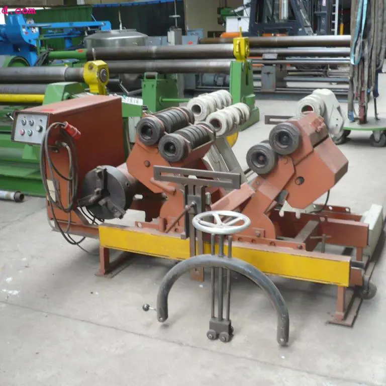 Welding turning device