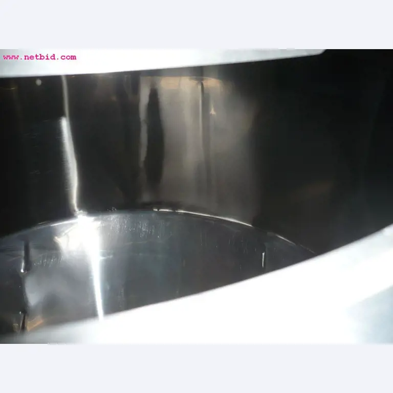 well maintained machinery for sheet metal working-3