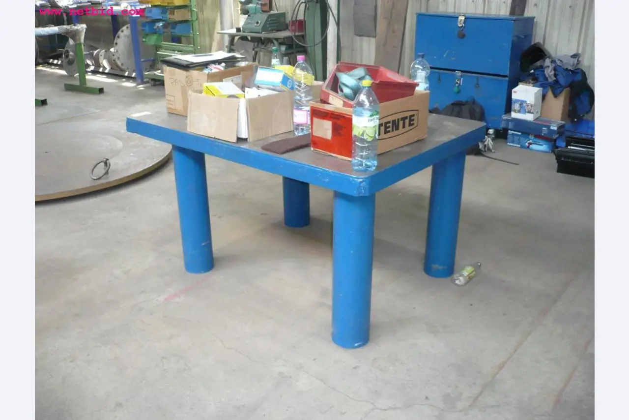 well maintained machinery for sheet metal working-1