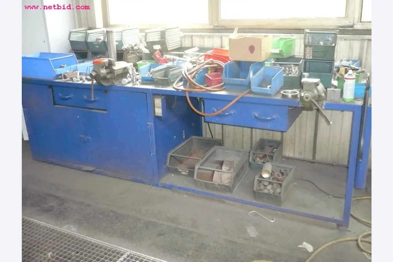 well maintained machinery for sheet metal working-2