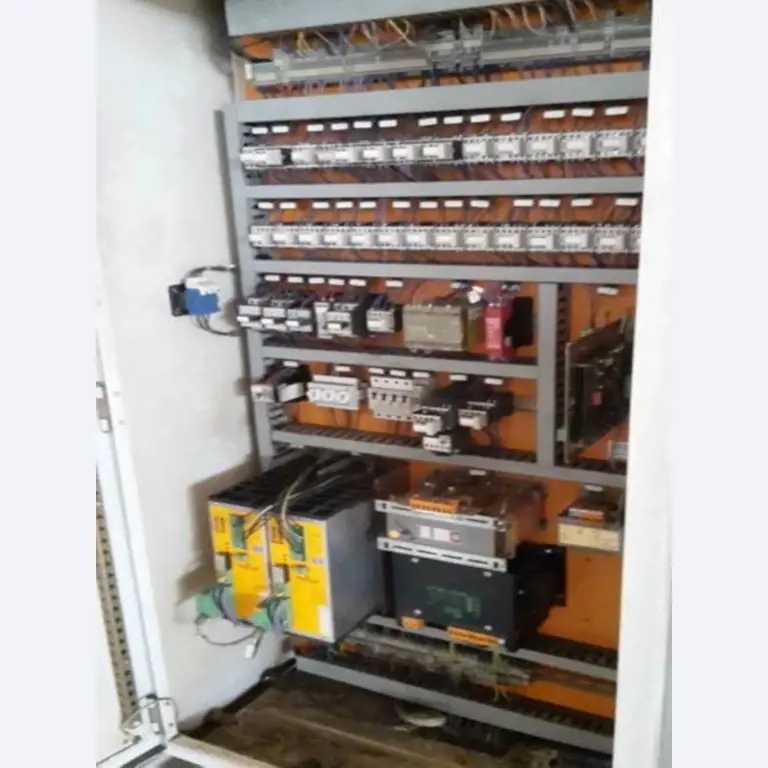 well maintained machinery for sheet metal working-2