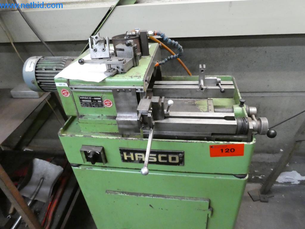 Máquinas bem conservadas, bem como equipamento operacional e de escritório do sector da fabricação de ferramentas / metalurgia-2