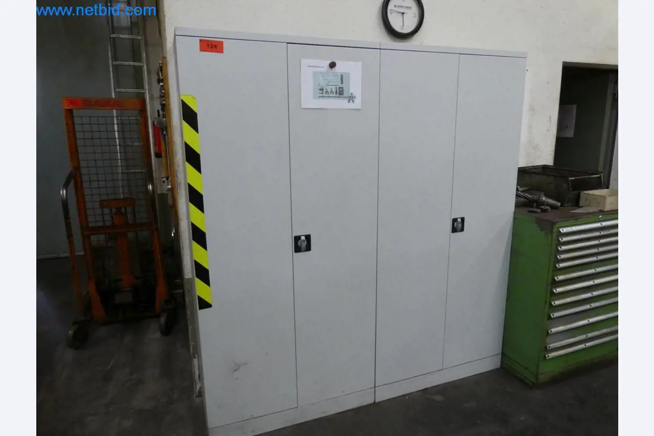 Dobro vzdrževani stroji ter delovna in pisarniška oprema iz sektorja orodjarstva/obdelave kovin-1