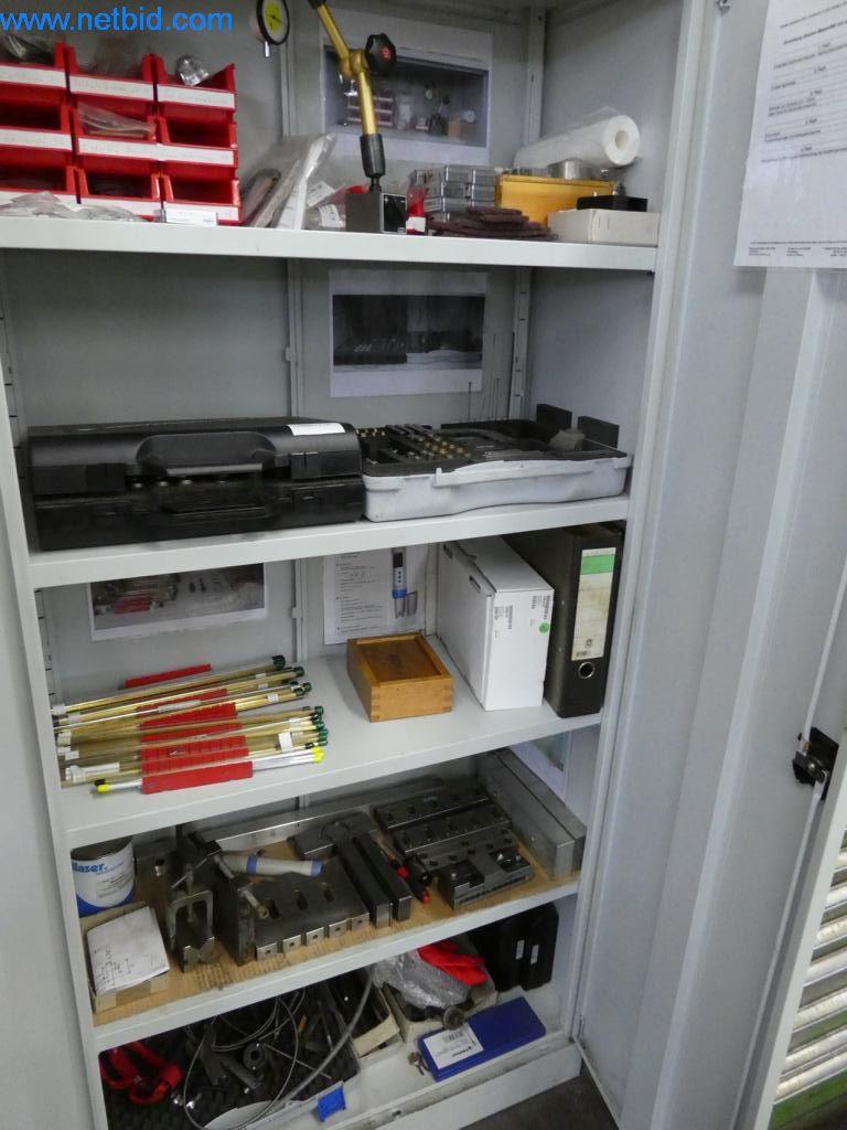 Máquinas bem conservadas, bem como equipamento operacional e de escritório do sector da fabricação de ferramentas / metalurgia-2