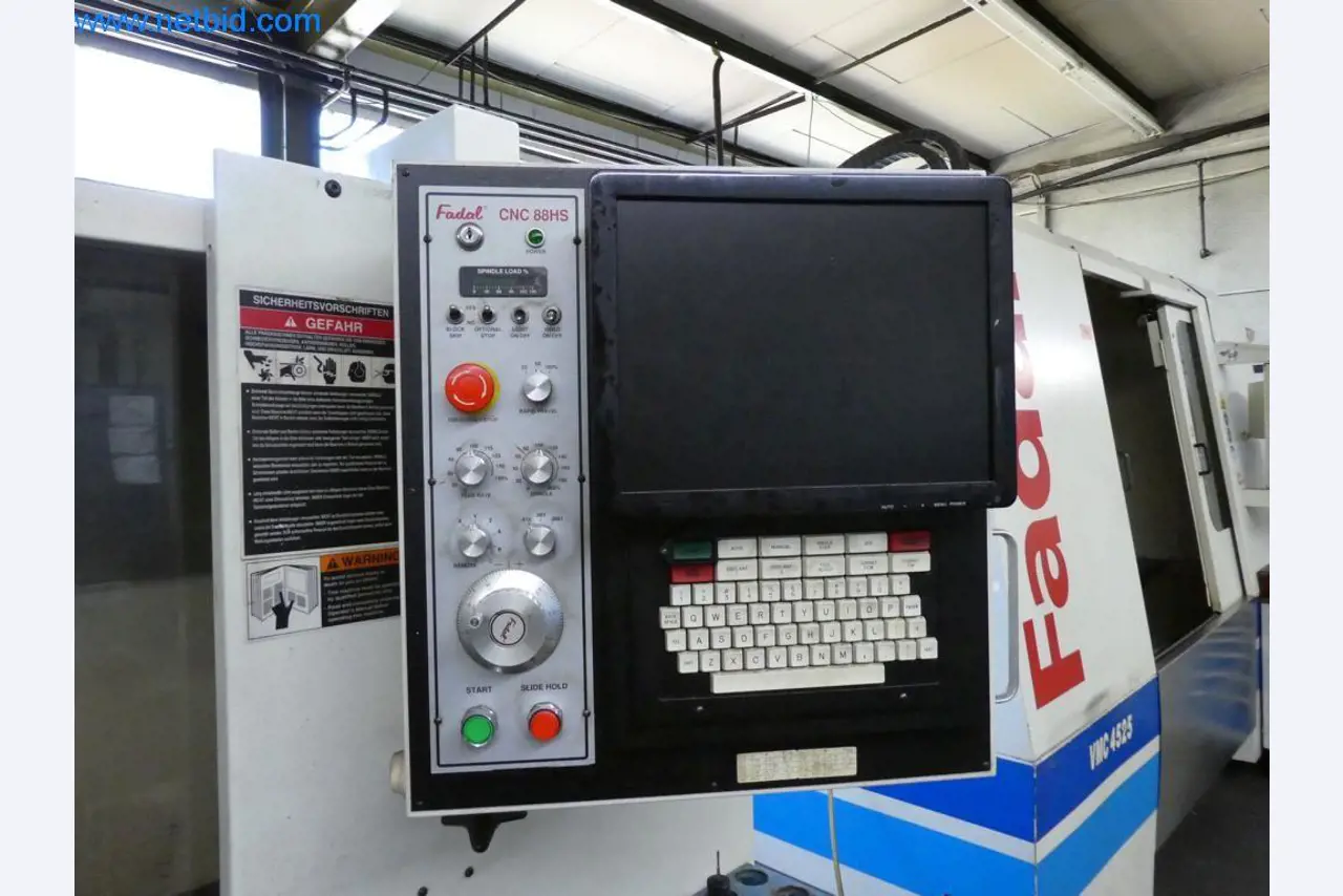 Máquinas en buen estado, así como equipos operativos y de oficina del sector de la fabricación de herramientas / metalurgia-4