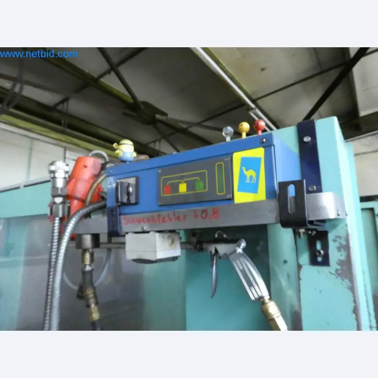 Máquinas bem conservadas, bem como equipamento operacional e de escritório do sector da fabricação de ferramentas / metalurgia-10