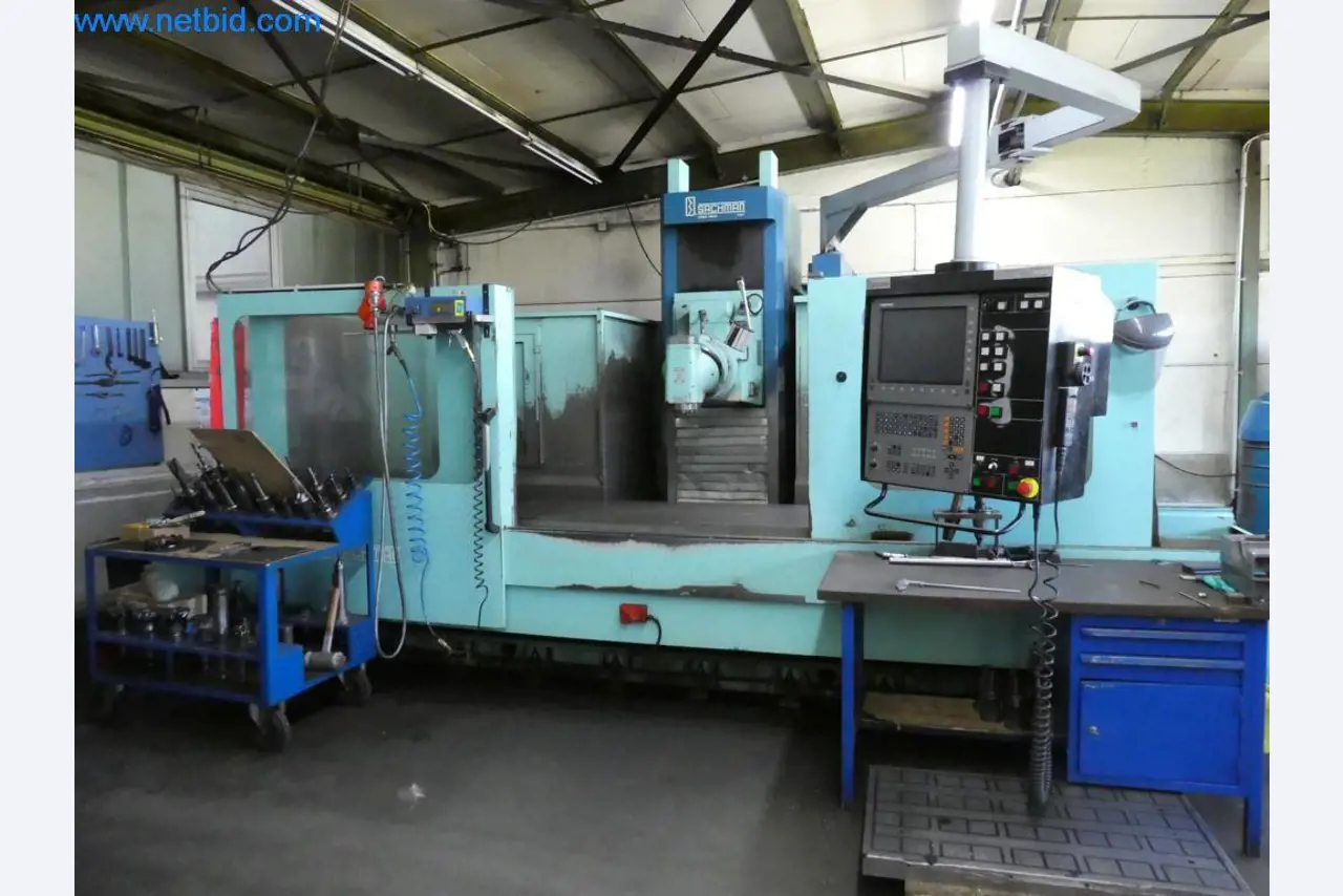 Máquinas bem conservadas, bem como equipamento operacional e de escritório do sector da fabricação de ferramentas / metalurgia-2