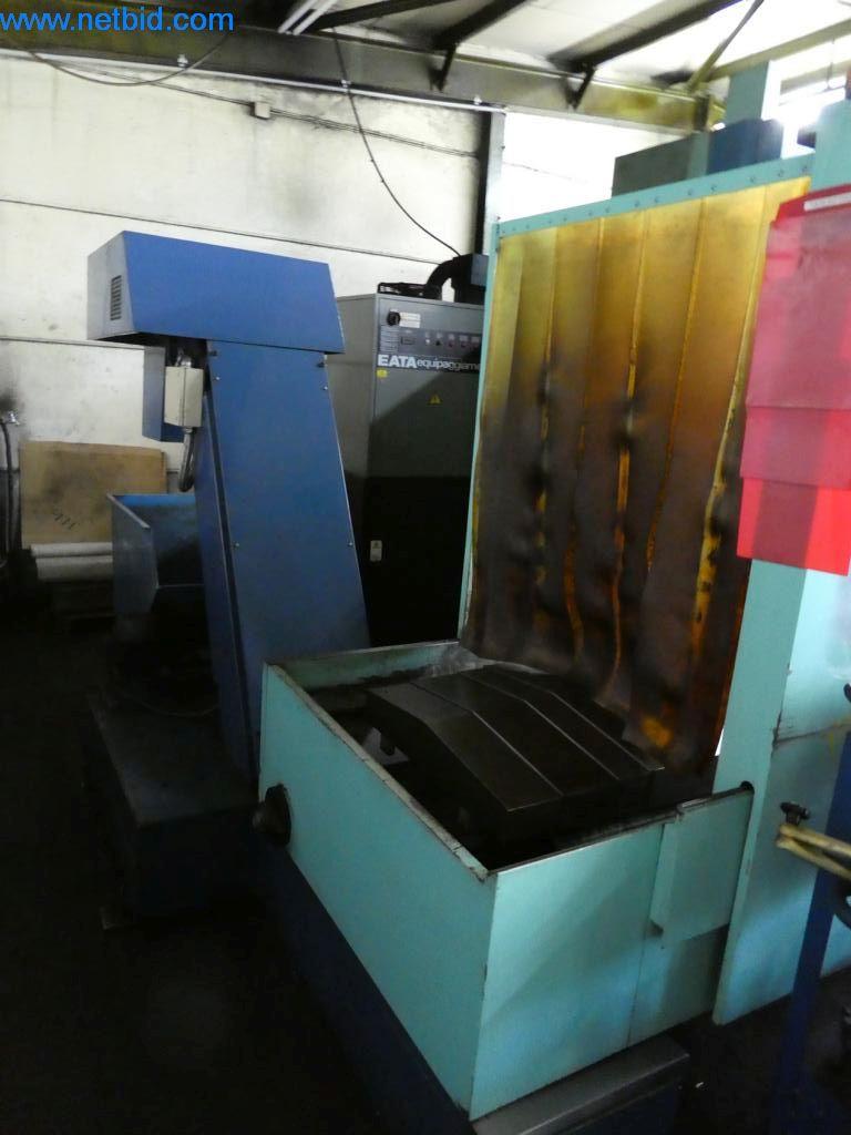 Máquinas bem conservadas, bem como equipamento operacional e de escritório do sector da fabricação de ferramentas / metalurgia-8