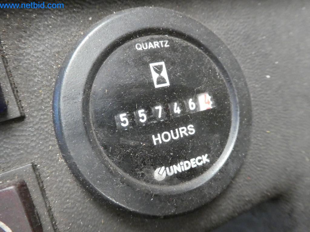 Máquinas bem conservadas, bem como equipamento operacional e de escritório do sector da fabricação de ferramentas / metalurgia-4