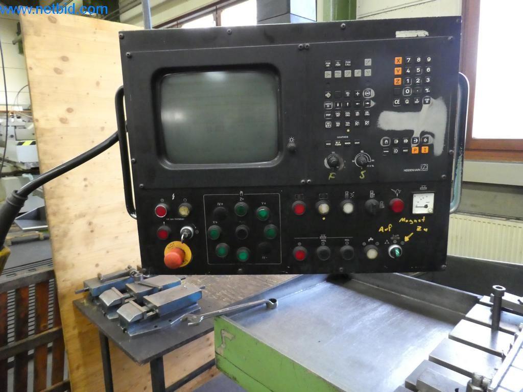 Máquinas bem conservadas, bem como equipamento operacional e de escritório do sector da fabricação de ferramentas / metalurgia-4