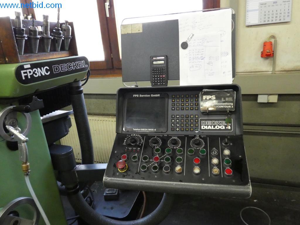 Máquinas bem conservadas, bem como equipamento operacional e de escritório do sector da fabricação de ferramentas / metalurgia-3