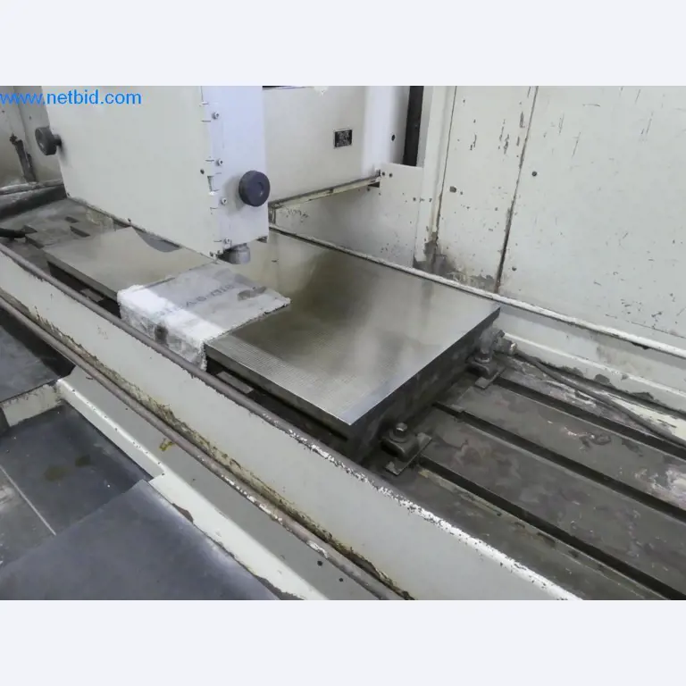 Machines entretenues ainsi que l'équipement de l'entreprise et du commerce dans le domaine de la construction d'outils / du travail des métaux-4