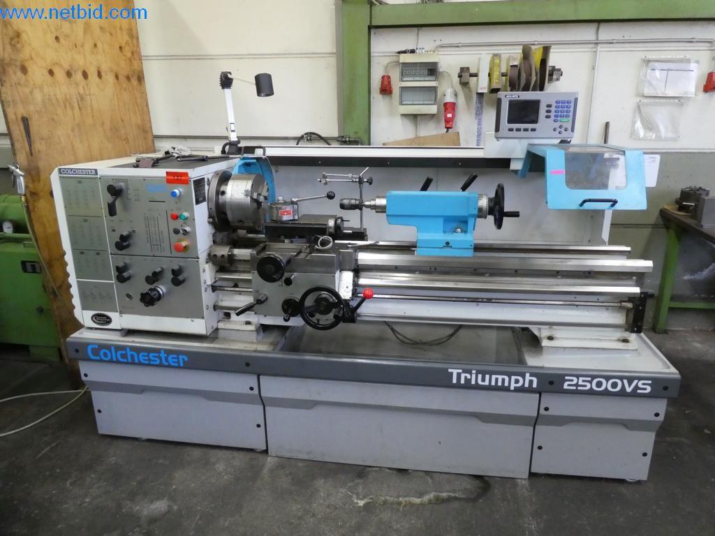 Máquinas bem conservadas, bem como equipamento operacional e de escritório do sector da fabricação de ferramentas / metalurgia-2