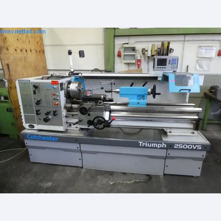 Máquinas bem conservadas, bem como equipamento operacional e de escritório do sector da fabricação de ferramentas / metalurgia-2