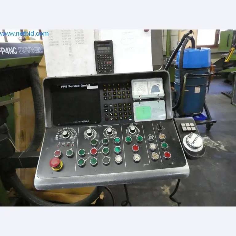 Máquinas bem conservadas, bem como equipamento operacional e de escritório do sector da fabricação de ferramentas / metalurgia-3