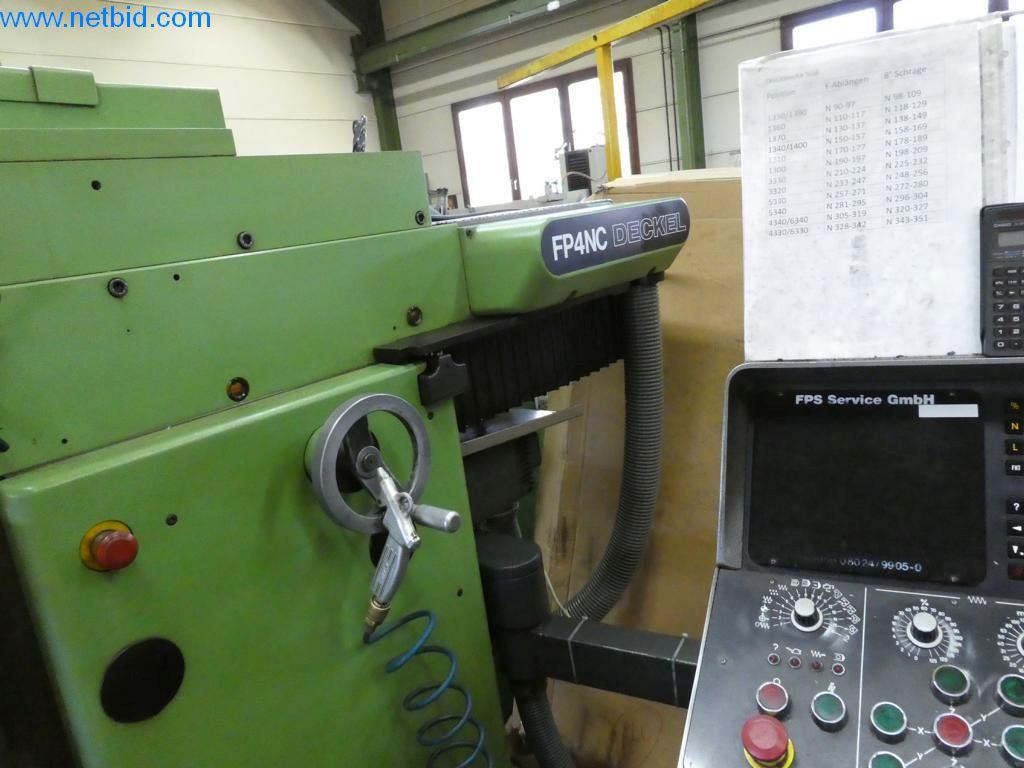 Máquinas bem conservadas, bem como equipamento operacional e de escritório do sector da fabricação de ferramentas / metalurgia-4