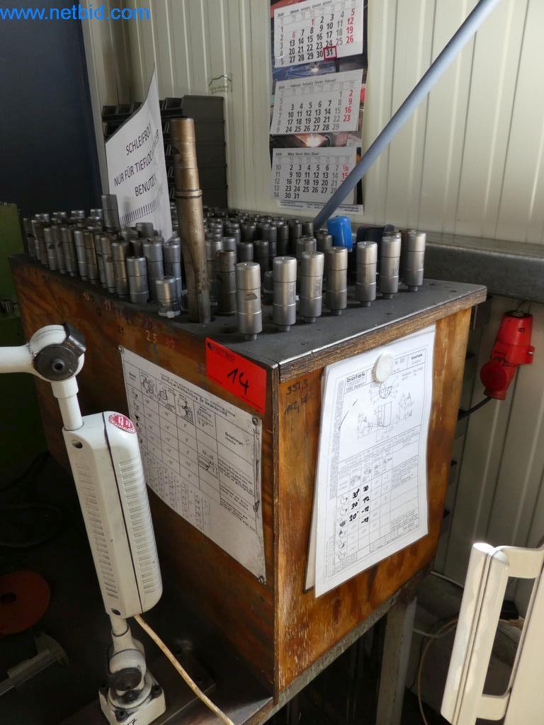 Dobrze utrzymane maszyny oraz sprzęt operacyjny i biurowy z sektora produkcji narzędzi / obróbki metali-8