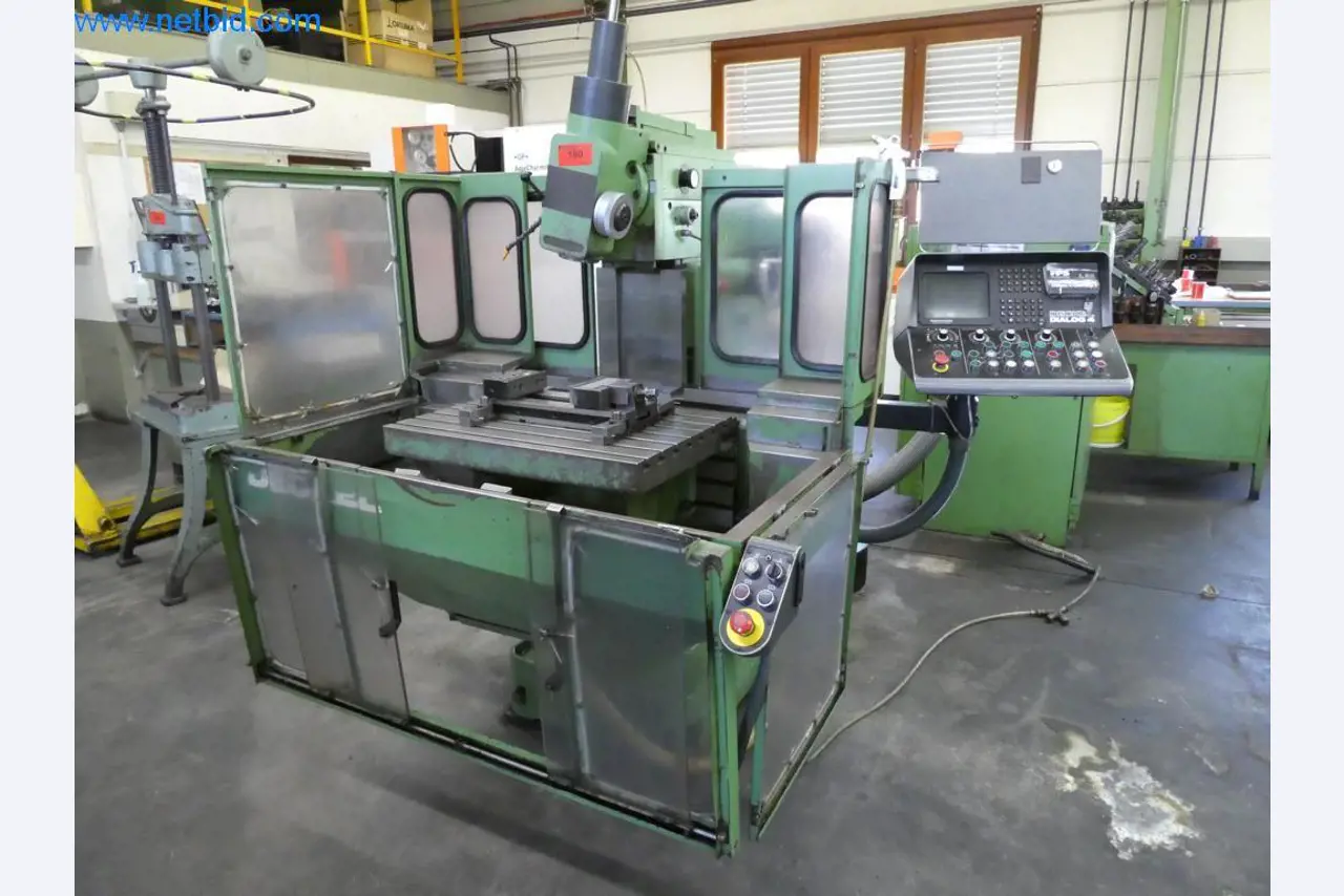 Dobrze utrzymane maszyny oraz sprzęt operacyjny i biurowy z sektora produkcji narzędzi / obróbki metali-1