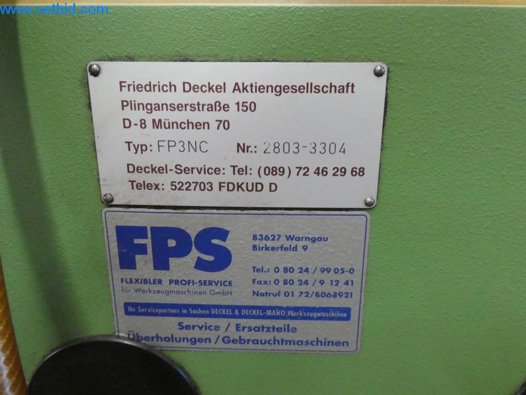 Máquinas bem conservadas, bem como equipamento operacional e de escritório do sector da fabricação de ferramentas / metalurgia-4