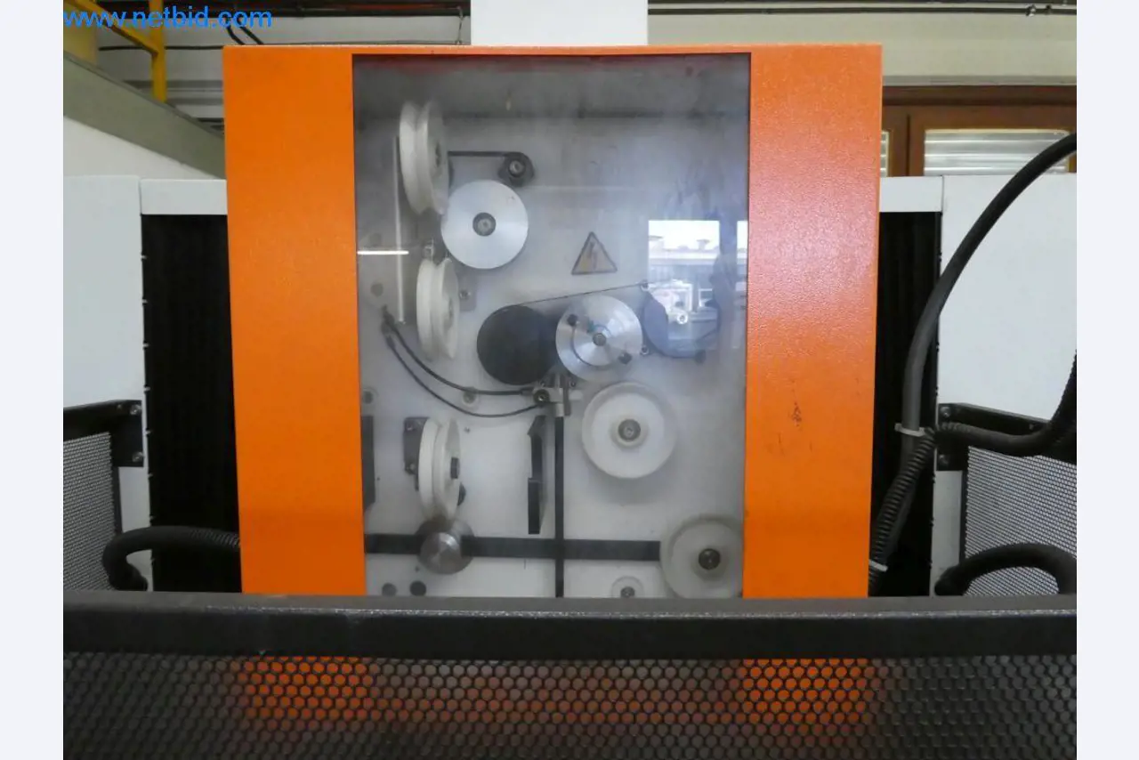 Dobře udržované stroje a provozní a kancelářské vybavení z oblasti výroby nástrojů / obrábění kovů.-4