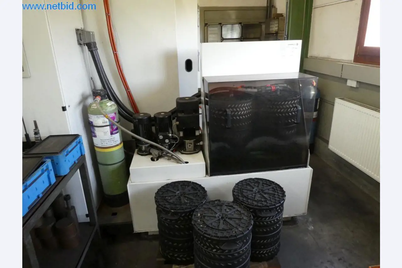 Dobře udržované stroje a provozní a kancelářské vybavení z oblasti výroby nástrojů / obrábění kovů.-7