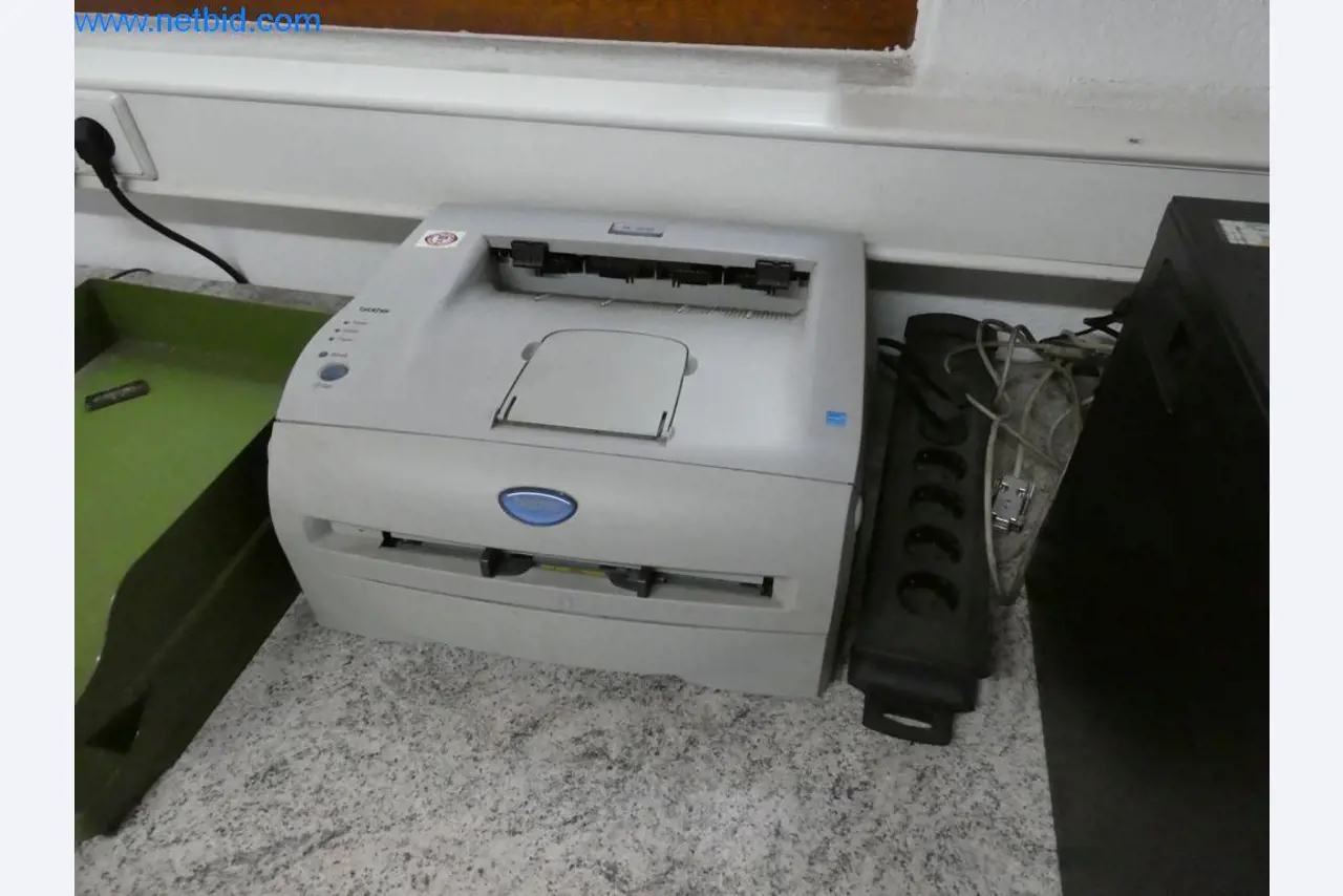 Dobře udržované stroje a provozní a kancelářské vybavení z oblasti výroby nástrojů / obrábění kovů.-4