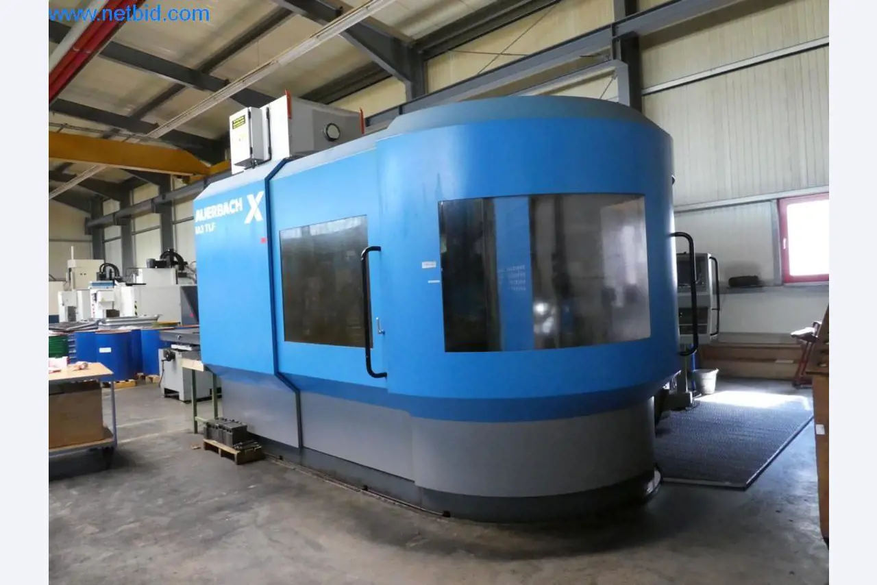 Máquinas bem conservadas, bem como equipamento operacional e de escritório do sector da fabricação de ferramentas / metalurgia-2