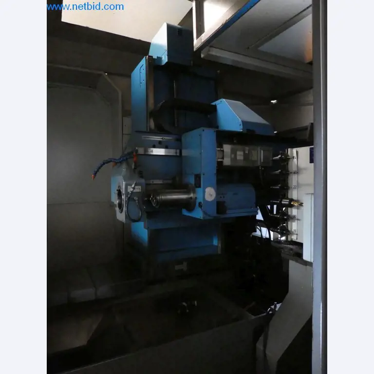 Máquinas bem conservadas, bem como equipamento operacional e de escritório do sector da fabricação de ferramentas / metalurgia-8