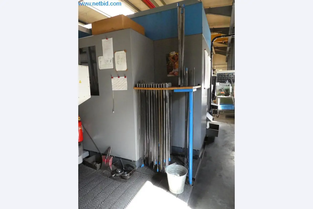 Máquinas bem conservadas, bem como equipamento operacional e de escritório do sector da fabricação de ferramentas / metalurgia-9