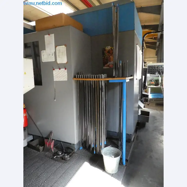 Máquinas bem conservadas, bem como equipamento operacional e de escritório do sector da fabricação de ferramentas / metalurgia-9